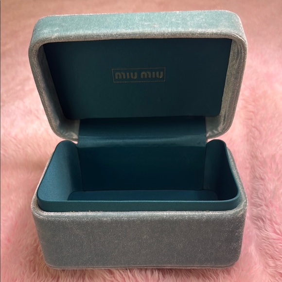 Miu Miu Velvet Jewelry Box - Picture 2 of 6
